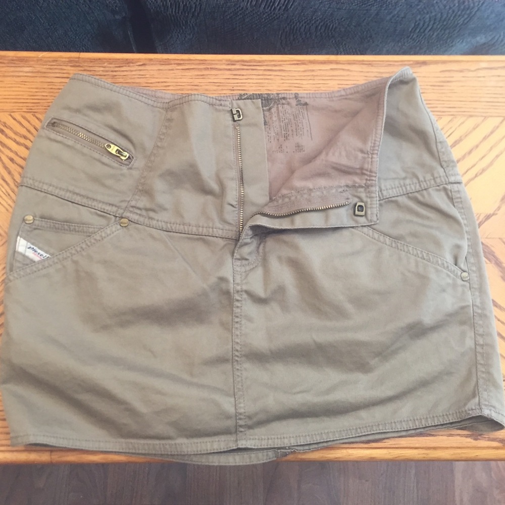 Diesel Outdoor Utility Cargo Mini Skirt Size 28